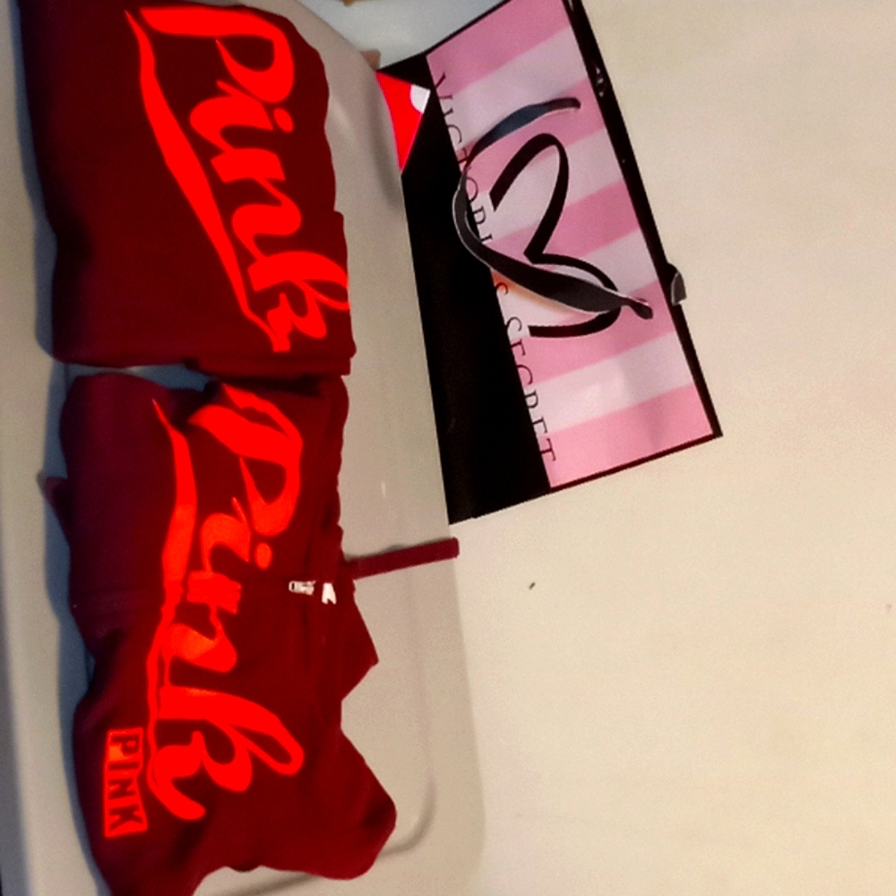 COPY PRICE IS FRIM- Pink Victoria Secret Sweatsuit